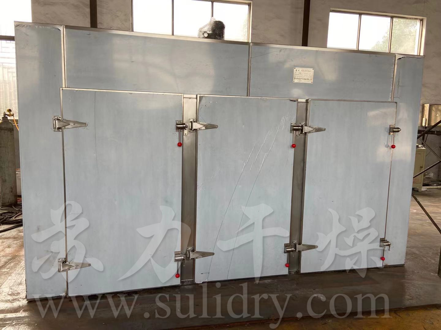 熱風循環(huán)烘箱—客訂三型烘箱現(xiàn)已成功發(fā)貨，并順利到達客戶單位！